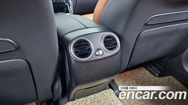Mercedes-Benz GLC-Class 2022 — photo 31