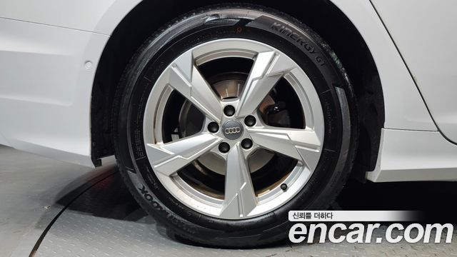 Audi A6 2020 — photo 5