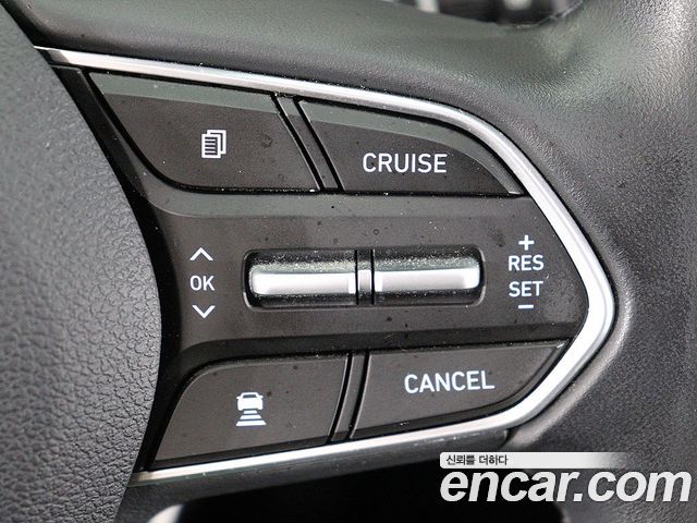 Hyundai Santafe 2019 — photo 11