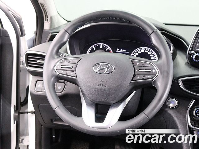 Hyundai Santafe 2019 — photo 14