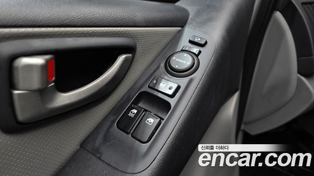Hyundai Starex 2016 — photo 18