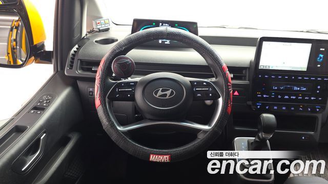 Hyundai Staria 2025 — photo 20
