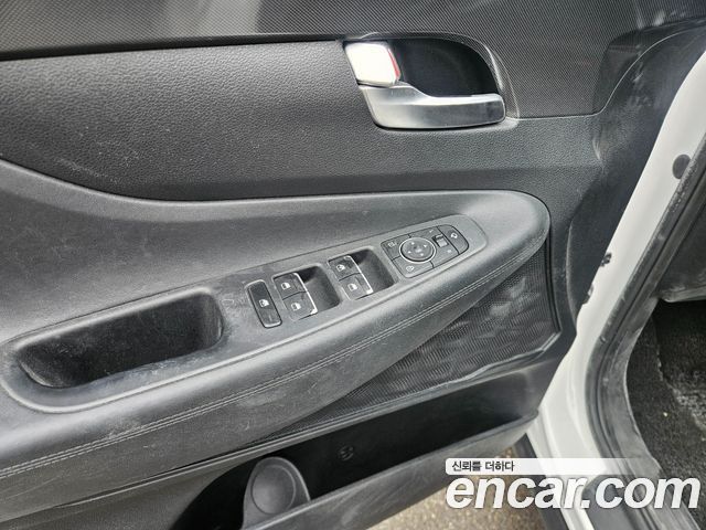 Hyundai Santafe 2021 — photo 12