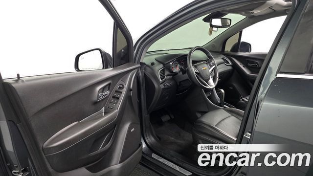 Chevrolet Korea Trax 2017 — photo 13