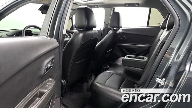 Chevrolet Korea Trax 2017 — photo 17