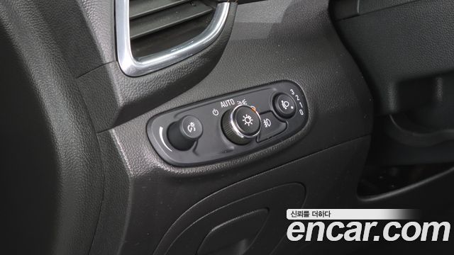Chevrolet Korea Trax 2017 — photo 21