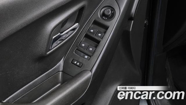 Chevrolet Korea Trax 2017 — photo 22
