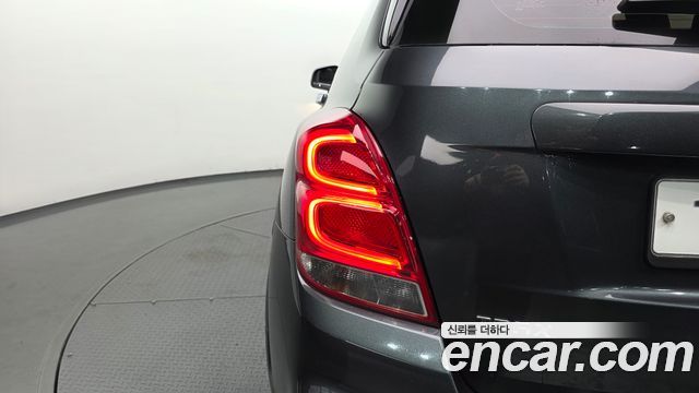 Chevrolet Korea Trax 2017 — photo 9