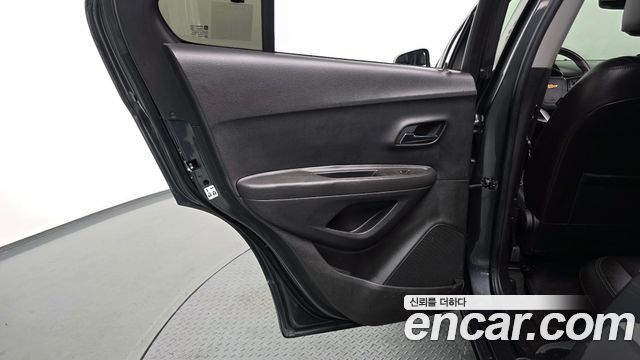 Chevrolet Korea Trax 2017 — photo 15
