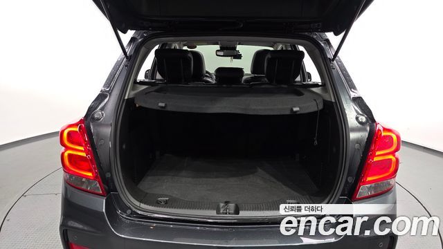 Chevrolet Korea Trax 2017 — photo 32
