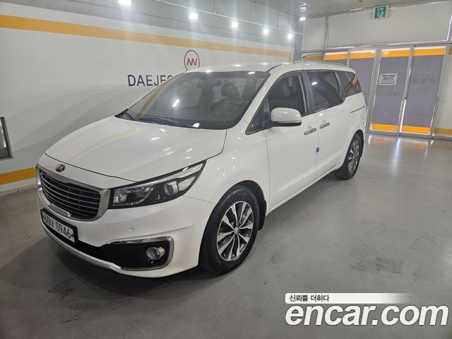 Kia Canival 2016 — photo 3