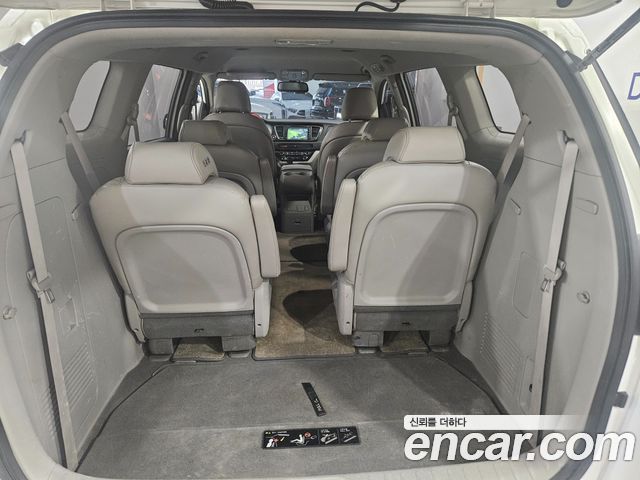 Kia Canival 2016 — photo 8
