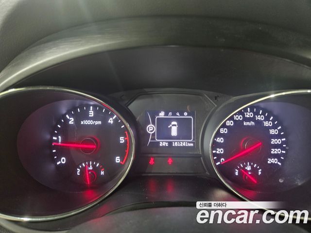 Kia Canival 2016 — photo 12