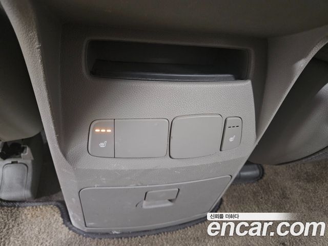 Kia Canival 2016 — photo 17