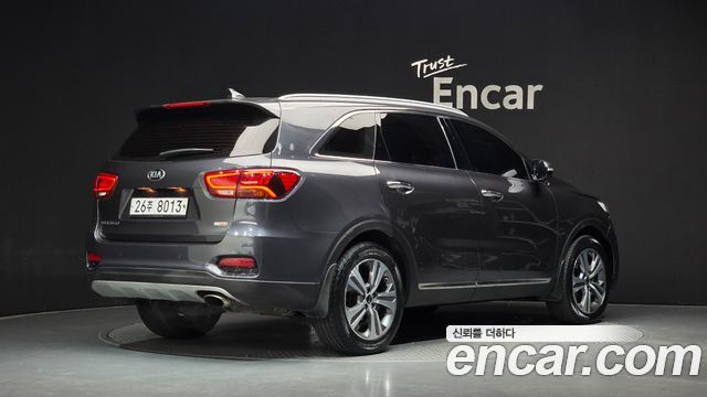 Kia Sorento 2019 — photo 2