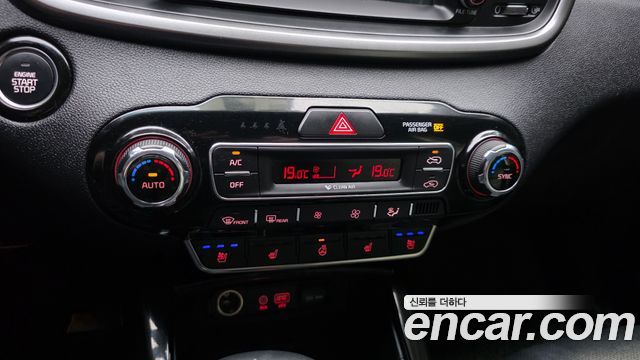 Kia Sorento 2019 — photo 32
