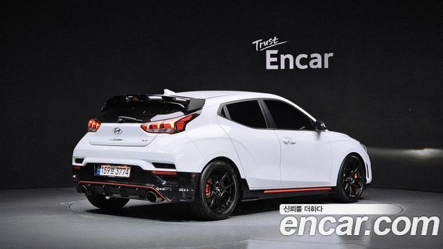 Hyundai Veloster 2019 — photo 2