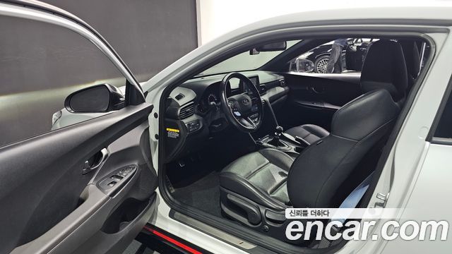 Hyundai Veloster 2019 — photo 13