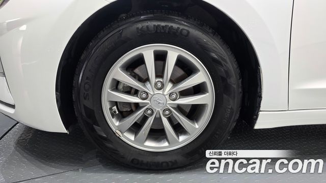 Hyundai AVANTE 2020 — photo 5