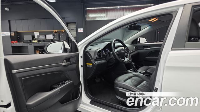 Hyundai AVANTE 2020 — photo 10