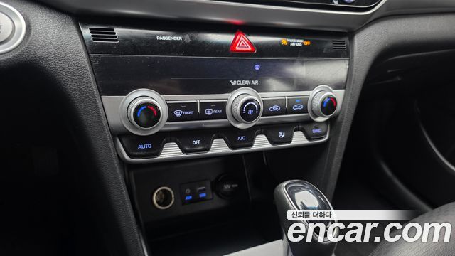 Hyundai AVANTE 2020 — photo 16