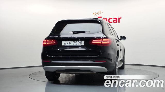 Mercedes-Benz GLC-Class 2019 — photo 4