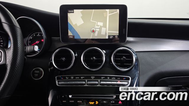 Mercedes-Benz GLC-Class 2019 — photo 18