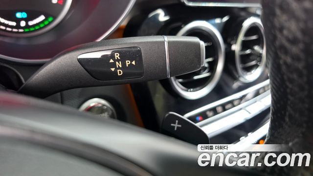 Mercedes-Benz GLC-Class 2019 — photo 25