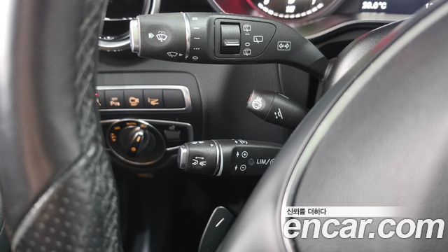 Mercedes-Benz GLC-Class 2019 — photo 30