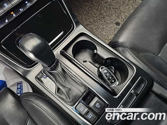 Hyundai Grandeur 2017 — photo 8
