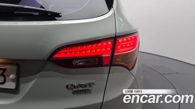 Hyundai Santafe 2015 — photo 9