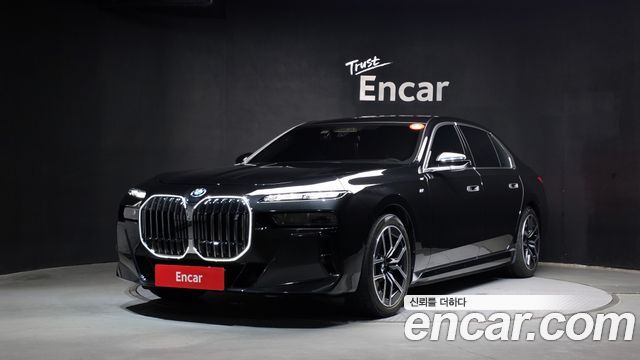 BMW i7 2024 — photo 1