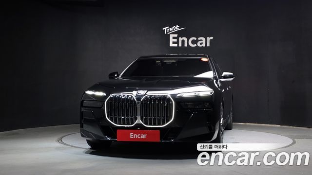 BMW i7 2024 — photo 3