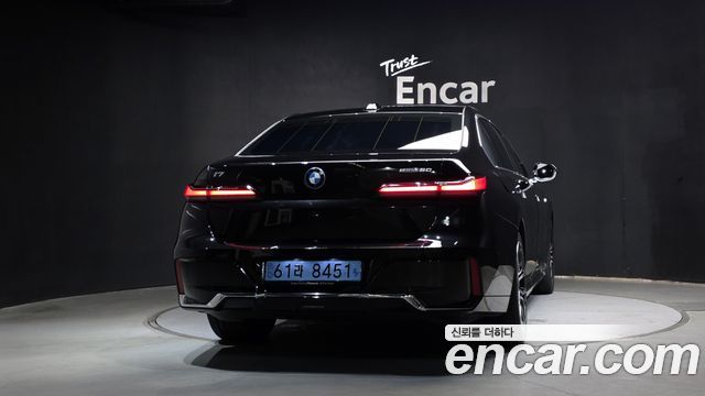 BMW i7 2024 — photo 4