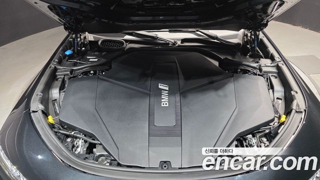 BMW i7 2024 — photo 6