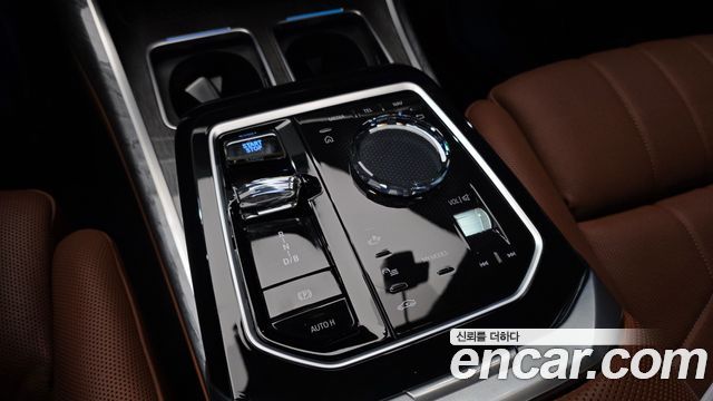 BMW i7 2024 — photo 12