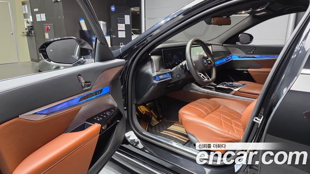 BMW i7 2024 — photo 13