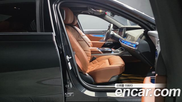 BMW i7 2024 — photo 16