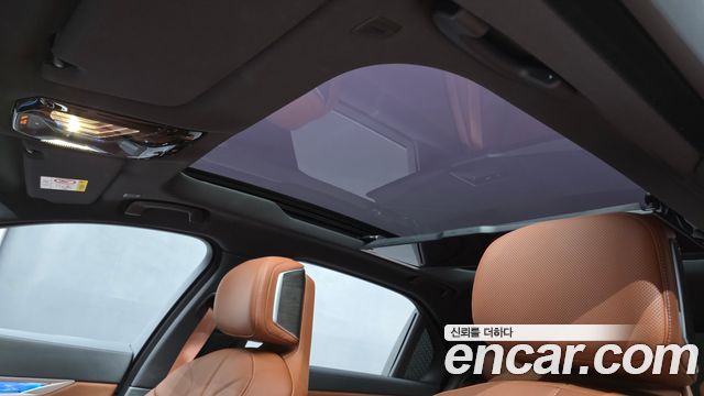 BMW i7 2024 — photo 31