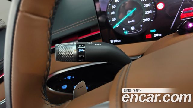 Genesis GV70 2025 — photo 28