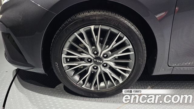 Kia K3 2023 — photo 5