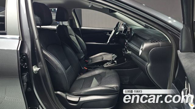 Kia K3 2023 — photo 17