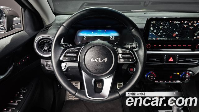Kia K3 2023 — photo 19