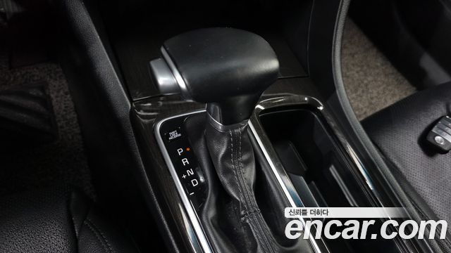 Kia K5 2019 — photo 12