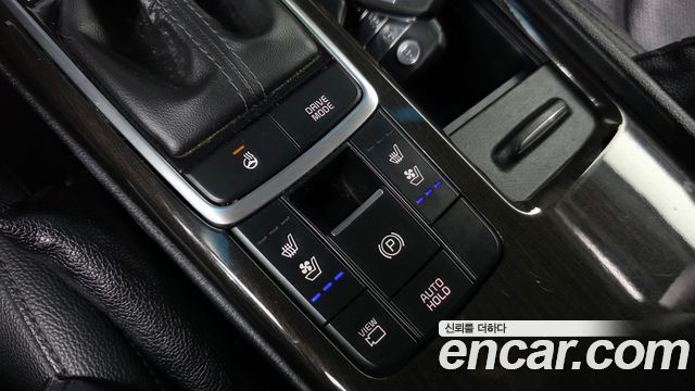 Kia K5 2019 — photo 24