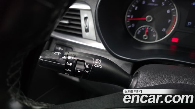 Kia K5 2019 — photo 25