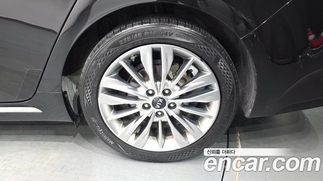 Kia K5 2019 — photo 7