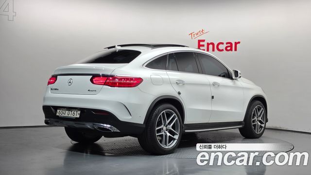Mercedes-Benz GLE-Class 2017 — photo 2