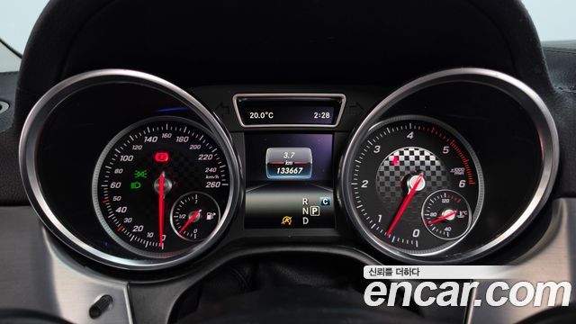 Mercedes-Benz GLE-Class 2017 — photo 8