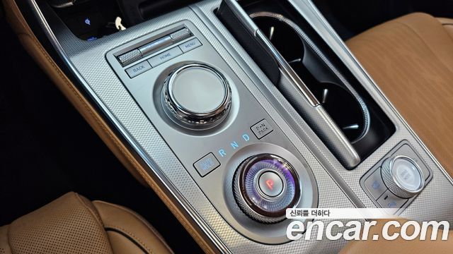 Genesis GV80 2023 — photo 9